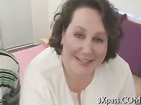 Жирухе на члене незнакомца хорошо